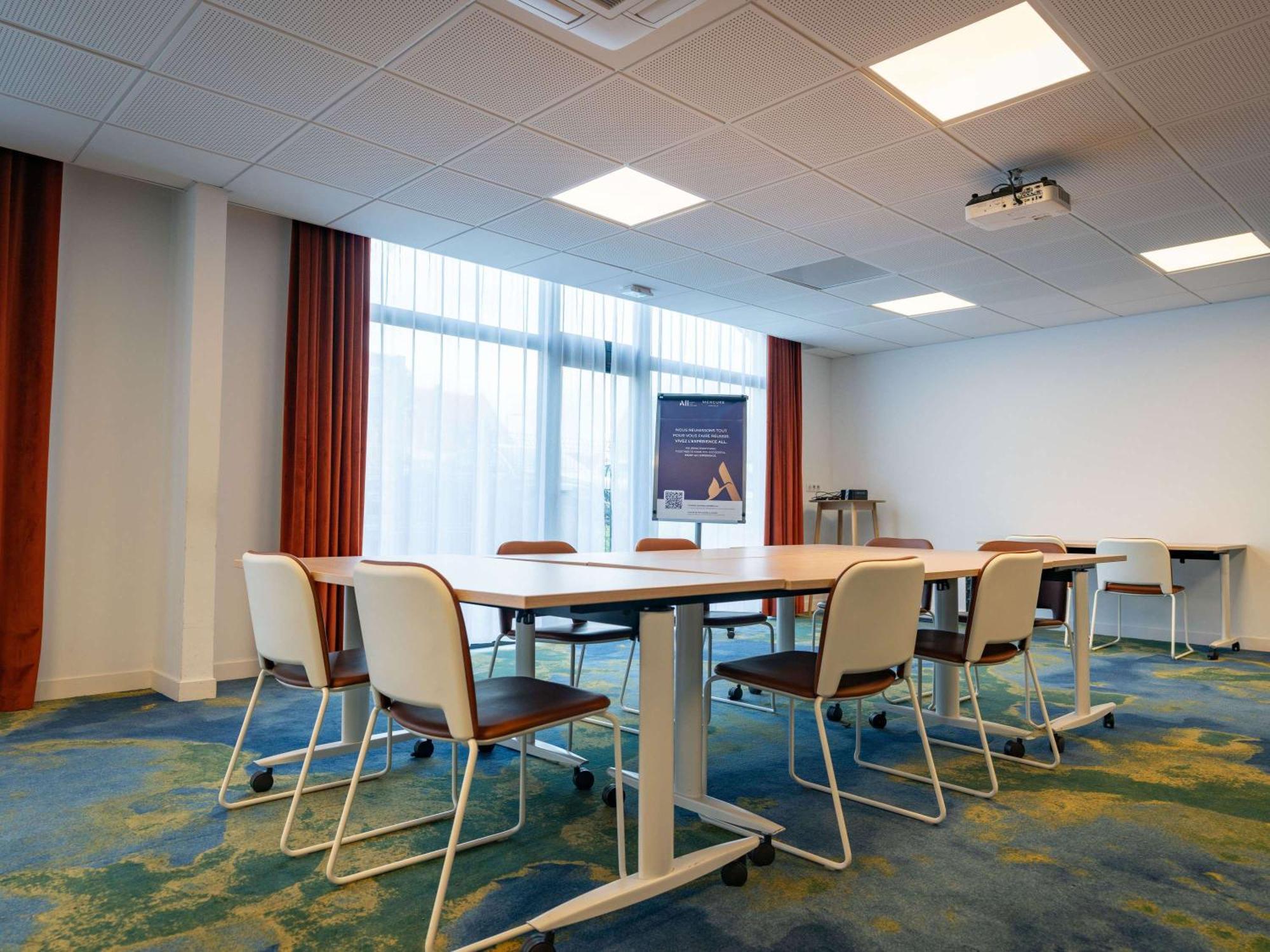 Mercure Saint Omer Centre Gare Exterior foto